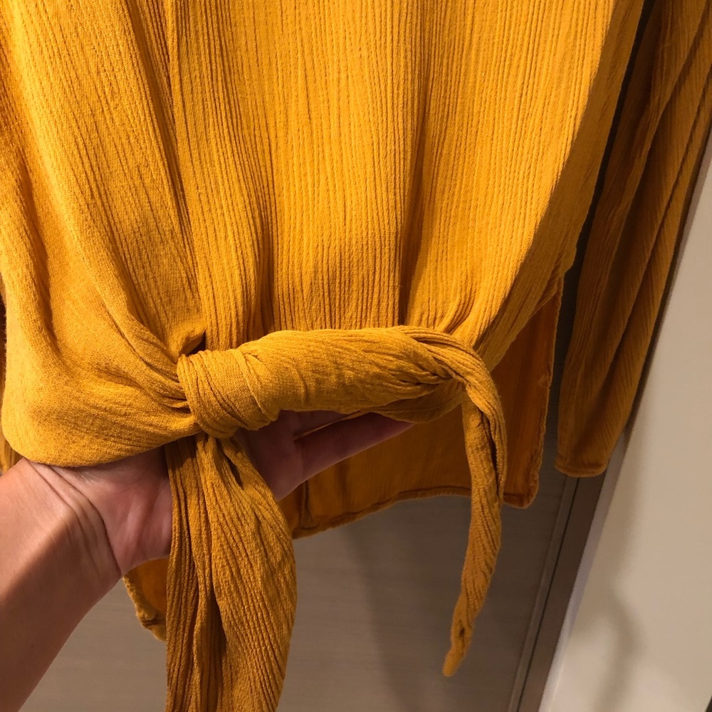Zara Mustard Blouse - Picture 2 of 5